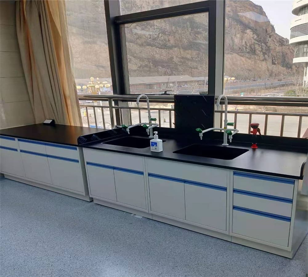 承德醫(yī)學(xué)院附屬醫(yī)院(圖2) 承德醫(yī)學(xué)院附屬醫(yī)院(圖2)