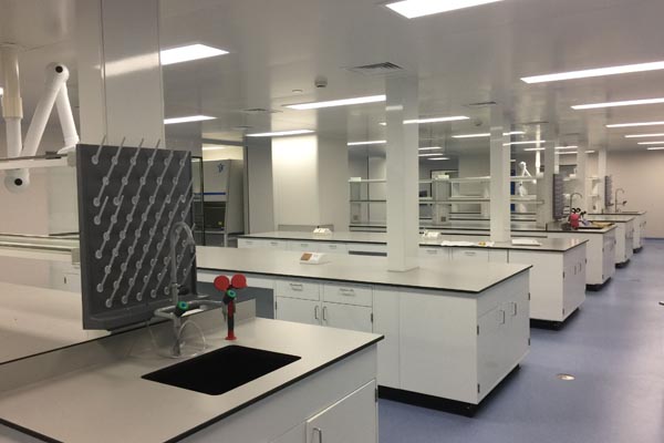 實(shí)驗(yàn)室設(shè)計(jì)和建設(shè)指南哪個(gè)好？